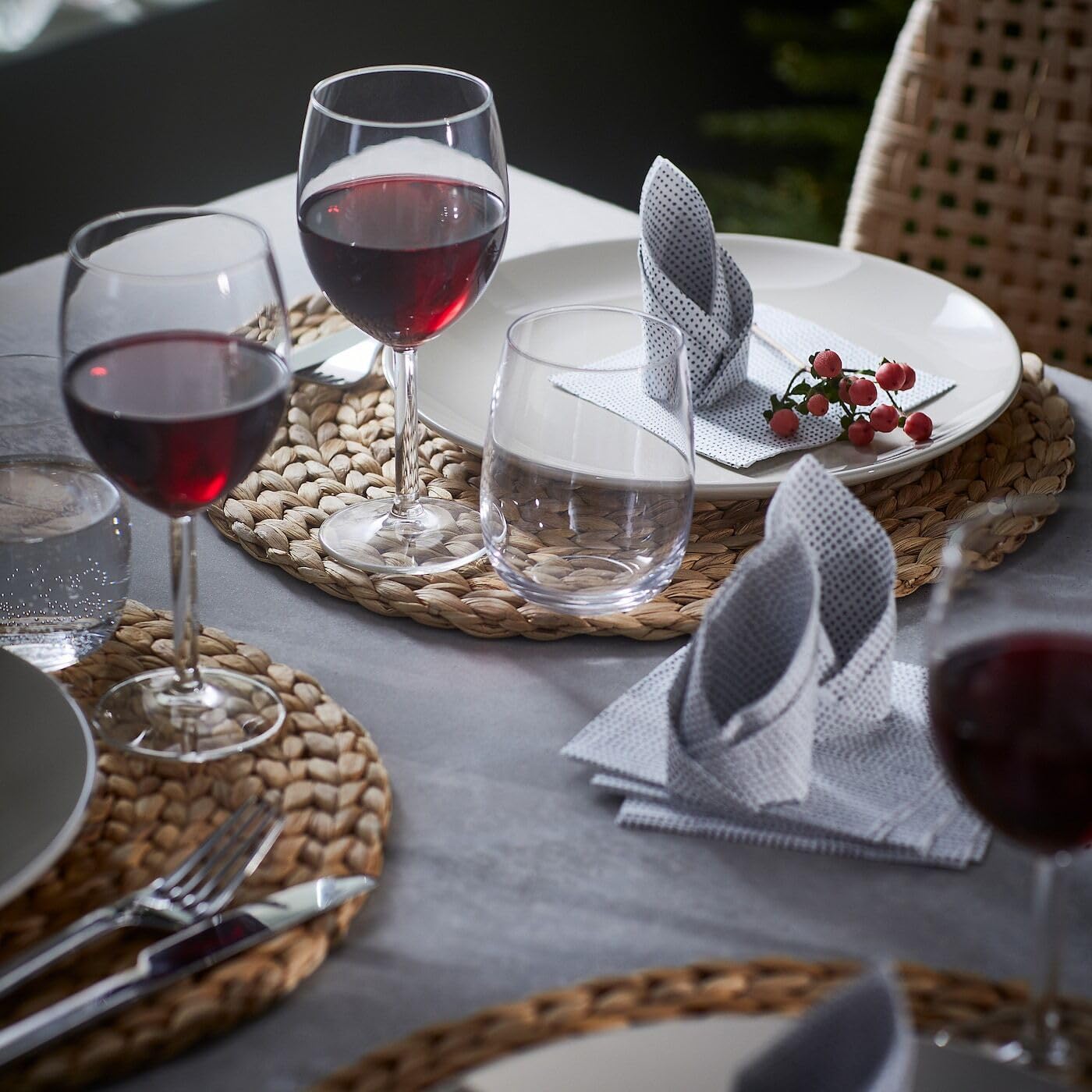 Red Wine Glass by Ikea- Svalka Series Set of 6, 10 0Z