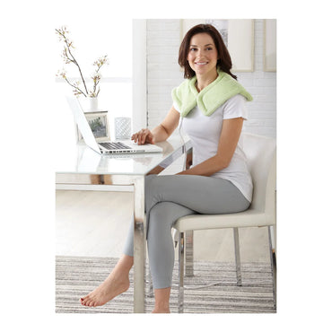 Sunbeam Renue Neck and Shoulder Heating Pad with Moist Heat Option - Green