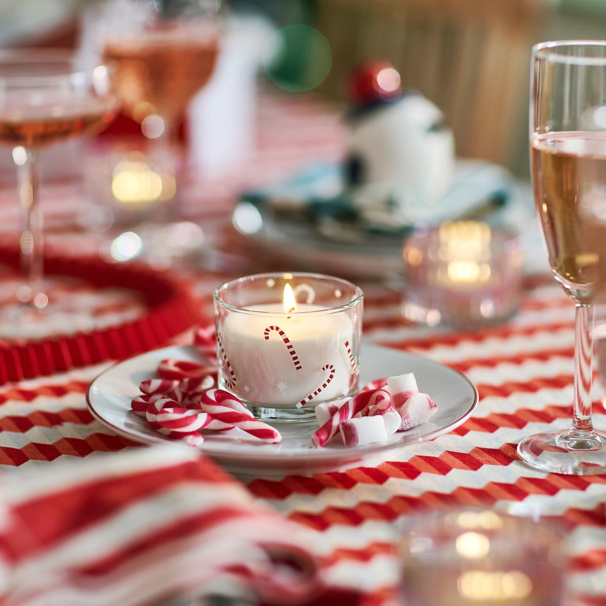 (2 Pack)IKEA VINTERFINT Candy Cane Scented Candles in Glass,White Christmas Candles, 20-Hour Burn Time Each, Sweet Minty Holiday Fragrance, Festive Home Décor & Christmas Gift Set