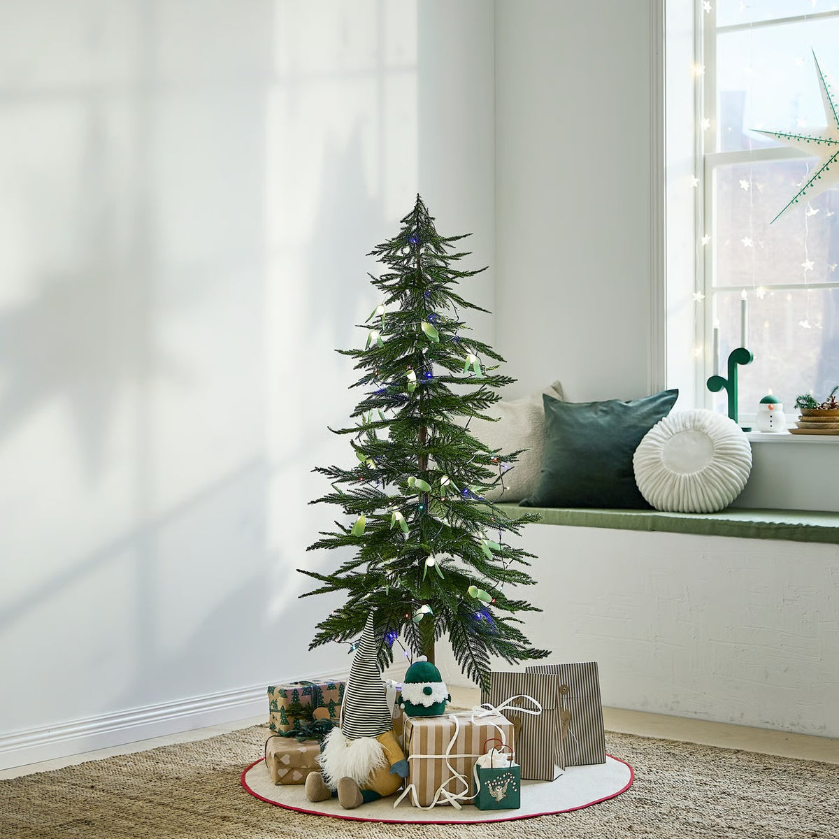 IKEA VINTERFINT Artificial Christmas Tree, 150 cm (59 Inch), Green Slim Faux Evergreen Xmas Tree with Stand, Indoor Outdoor Reusable Holiday Decoration for Living Room, Entryway & Christmas Décor