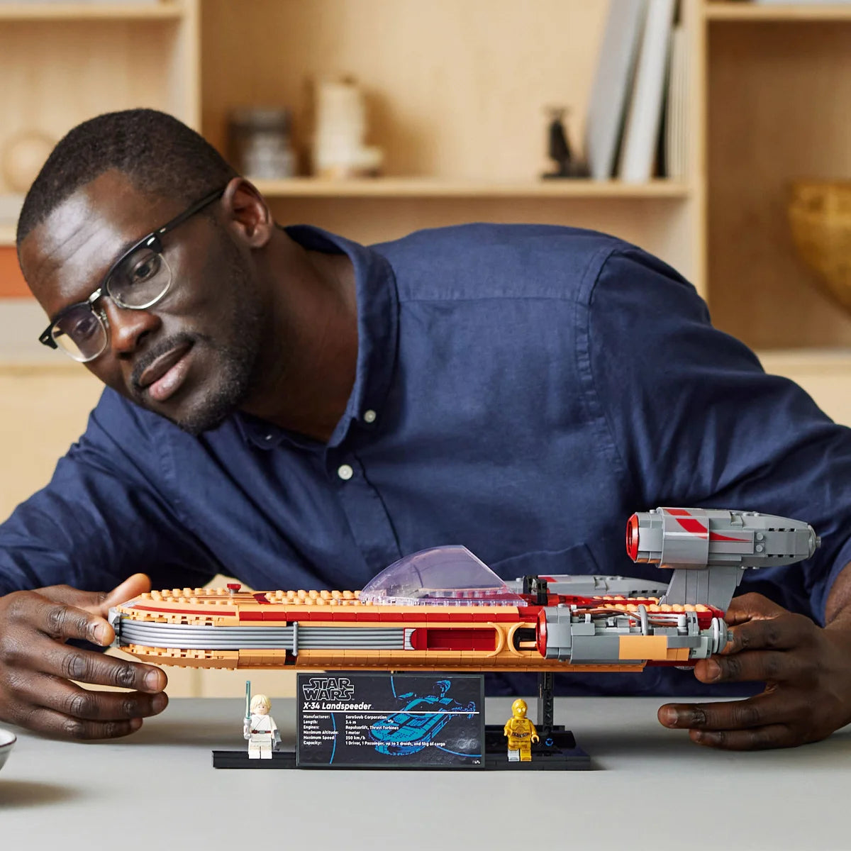 LEGO Star Wars Luke Skywalker’s Landspeeder