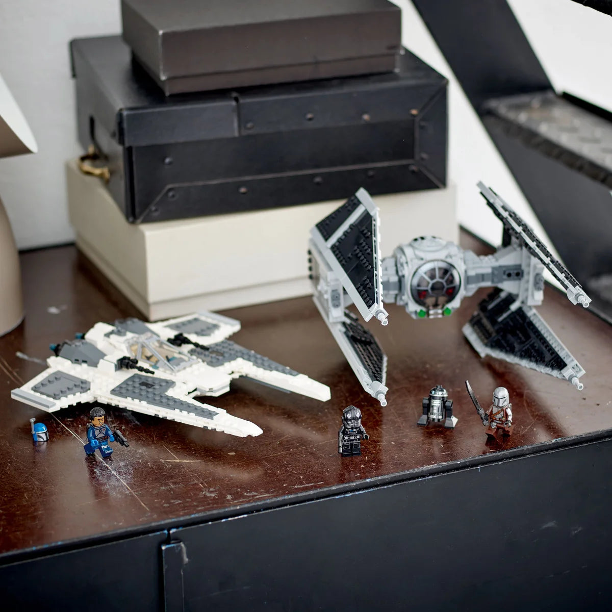 LEGO Star Wars Mandalorian Fang Fighter vs. TIE Interceptor