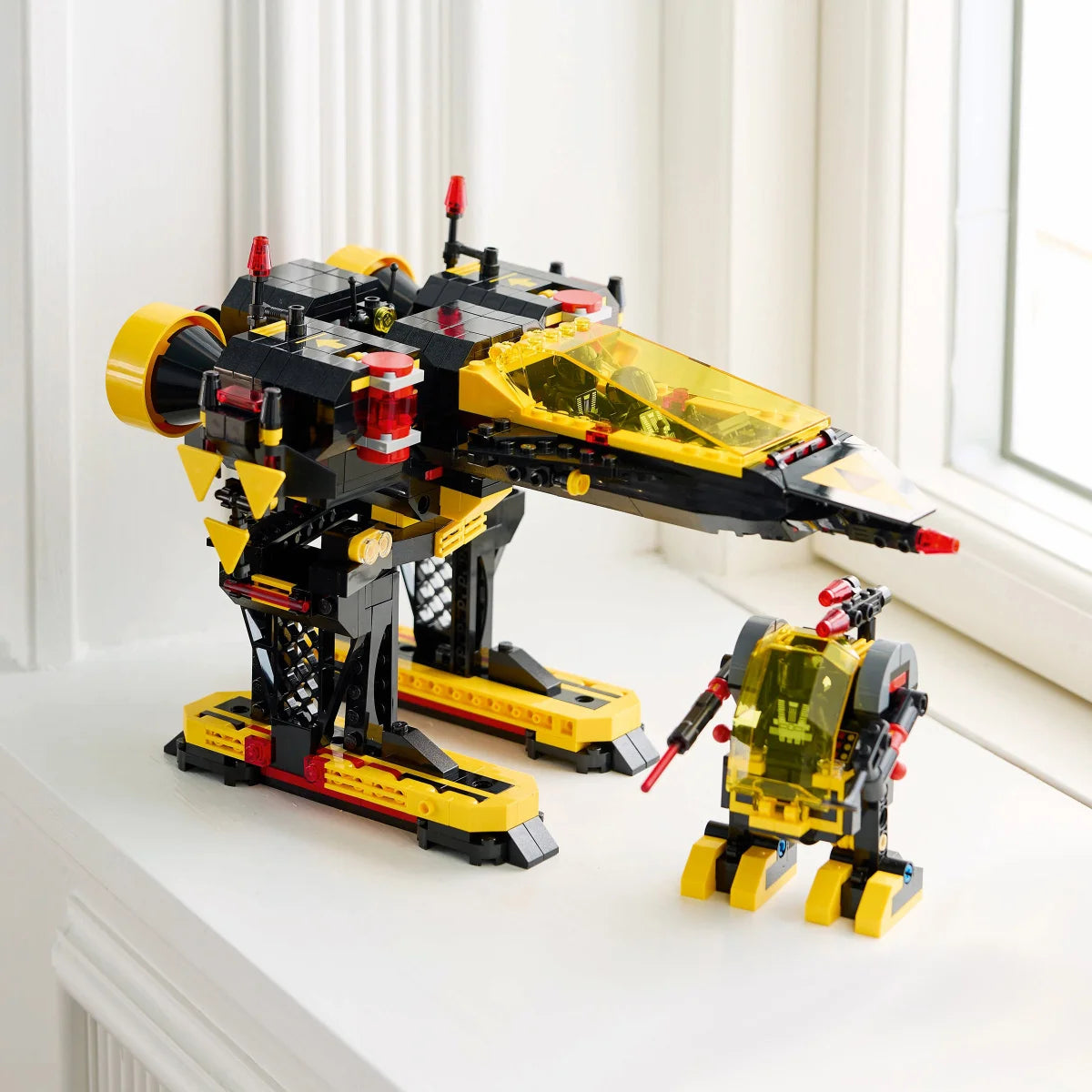 LEGO Icons Blacktron Renegade