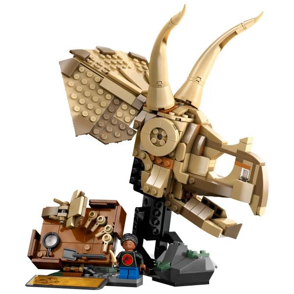 LEGO Jurassic World Dinosaur Fossils Triceratops Skull Building Toy