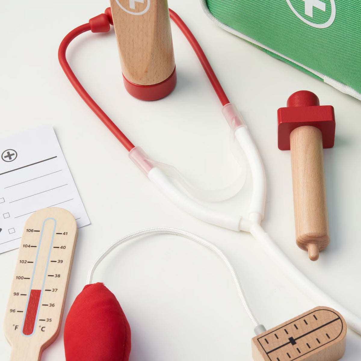 (7-Piece) IKEA BARKBORRE toy doctor’s set