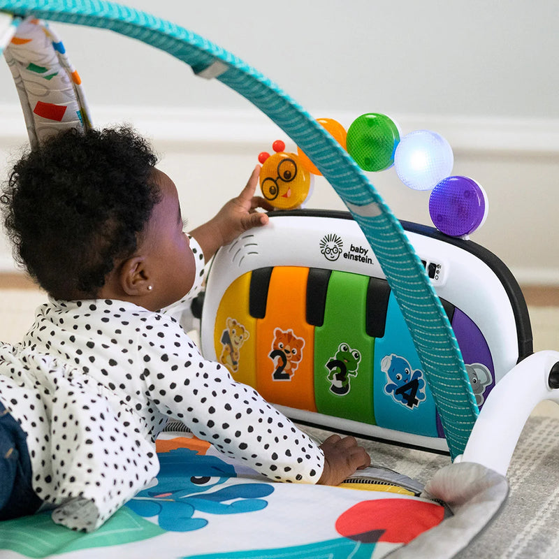 Baby Einstein 5-en-1 Kickin' Tunes Activity Gym et jouets à emporter