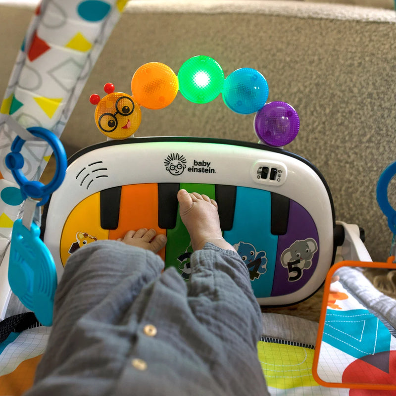 Baby Einstein 5-en-1 Kickin' Tunes Activity Gym et jouets à emporter