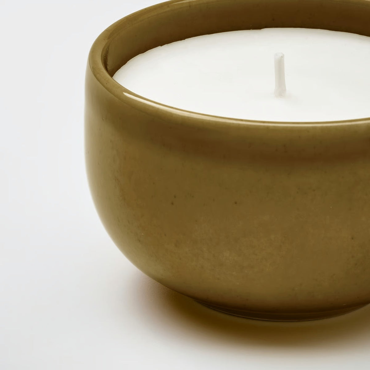 IKEA PÄRLHÖNA Rose & Carnation Scented Candle in Yellow Ceramic Jar, 20-Hour Burn Time, Decorative Floral Fragrance Candle, Speckled Stoneware Container for Bedroom, Living Room & Home Décor