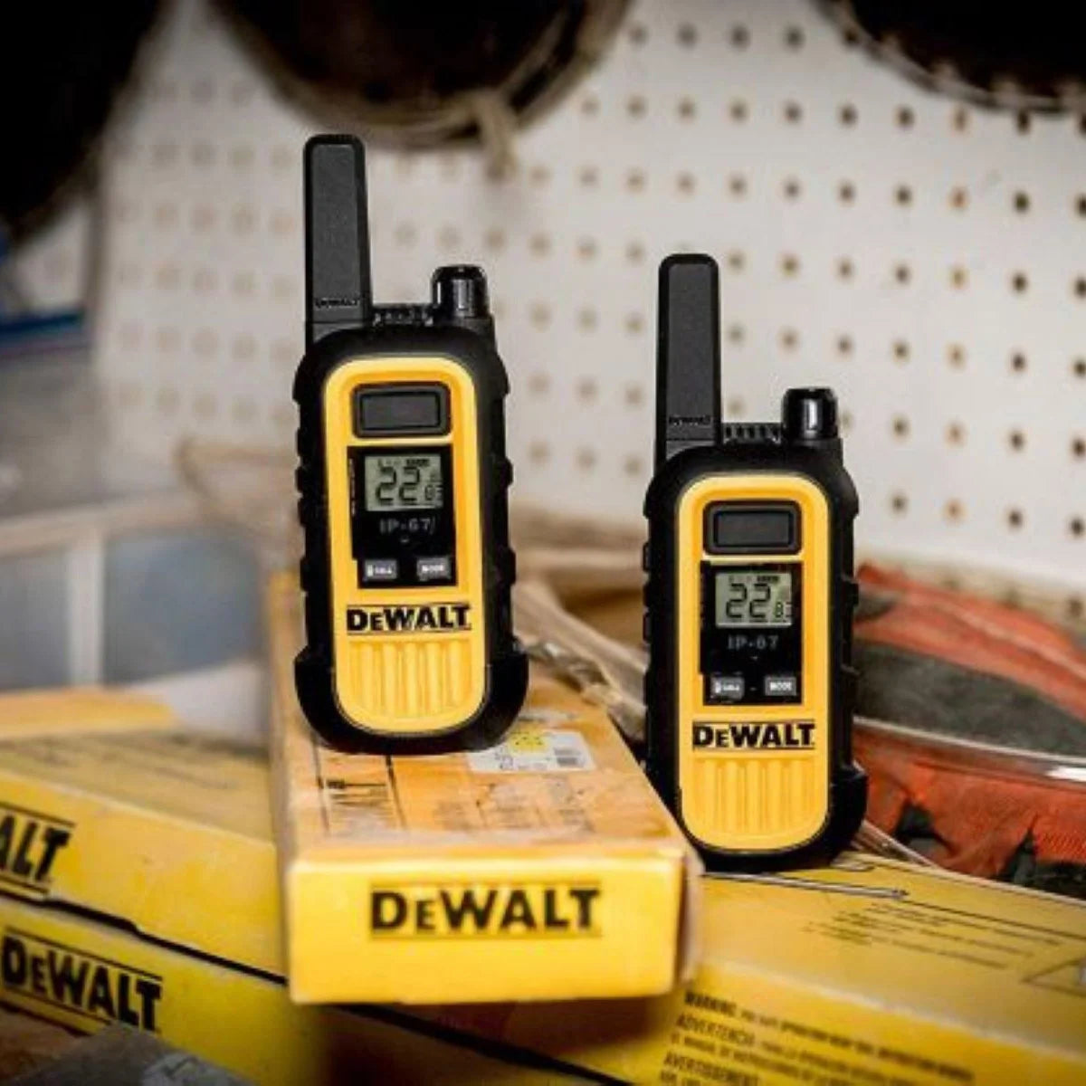 DeWALT DXFRS300 Two-Way Radios with Heavy Duty 6-Port Charger, 6-packDeWALT DXFRS300 Two-Way Radios with Heavy Duty 6-Port Charger, 6-pack
