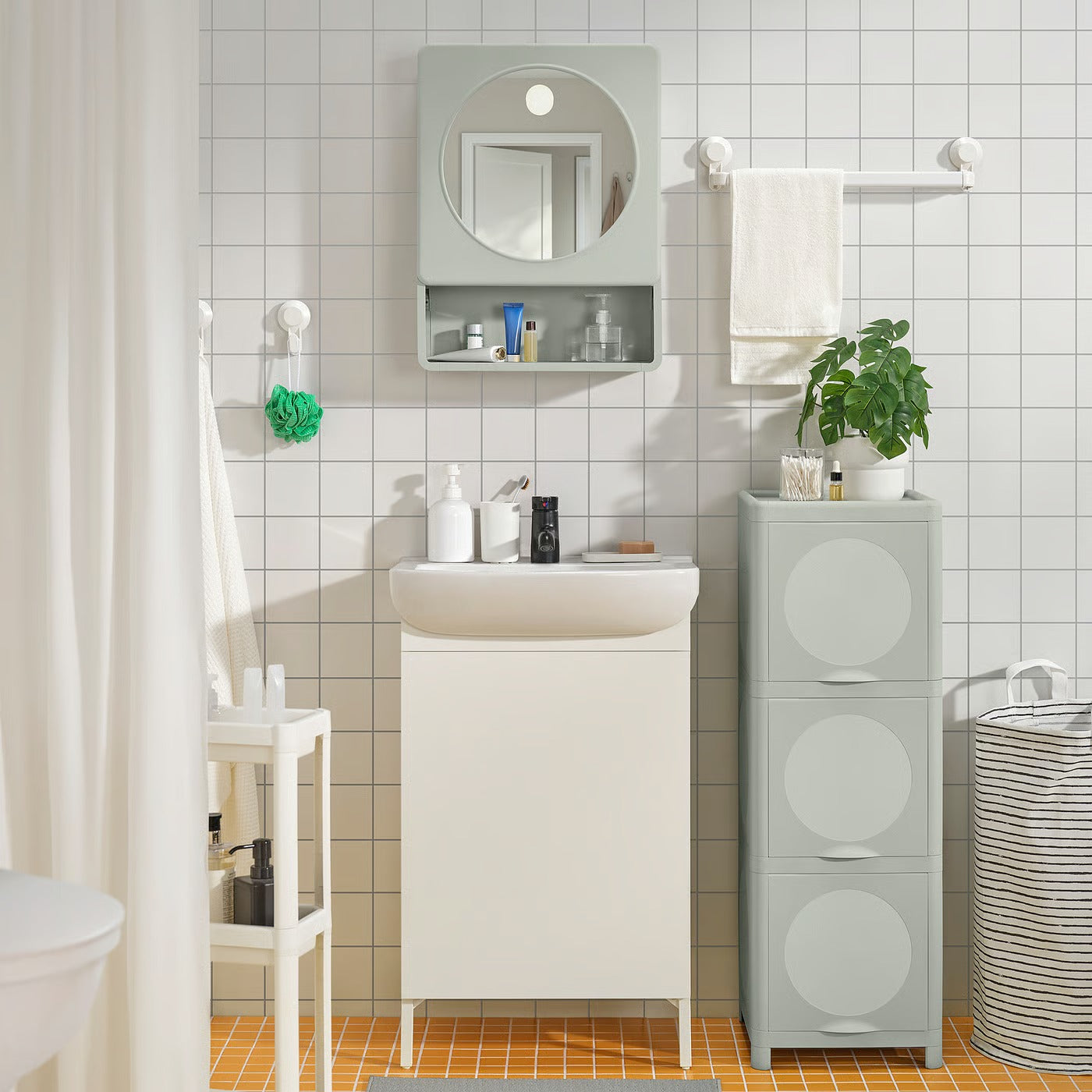 IKEA IVOSJON Cabinet with doors, 33x34x99 cm (13x13 3/8x39 ") - Green