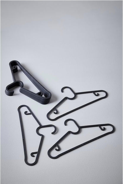 Lightweight Hangers Flexible Sturdy Black (20 Pack)