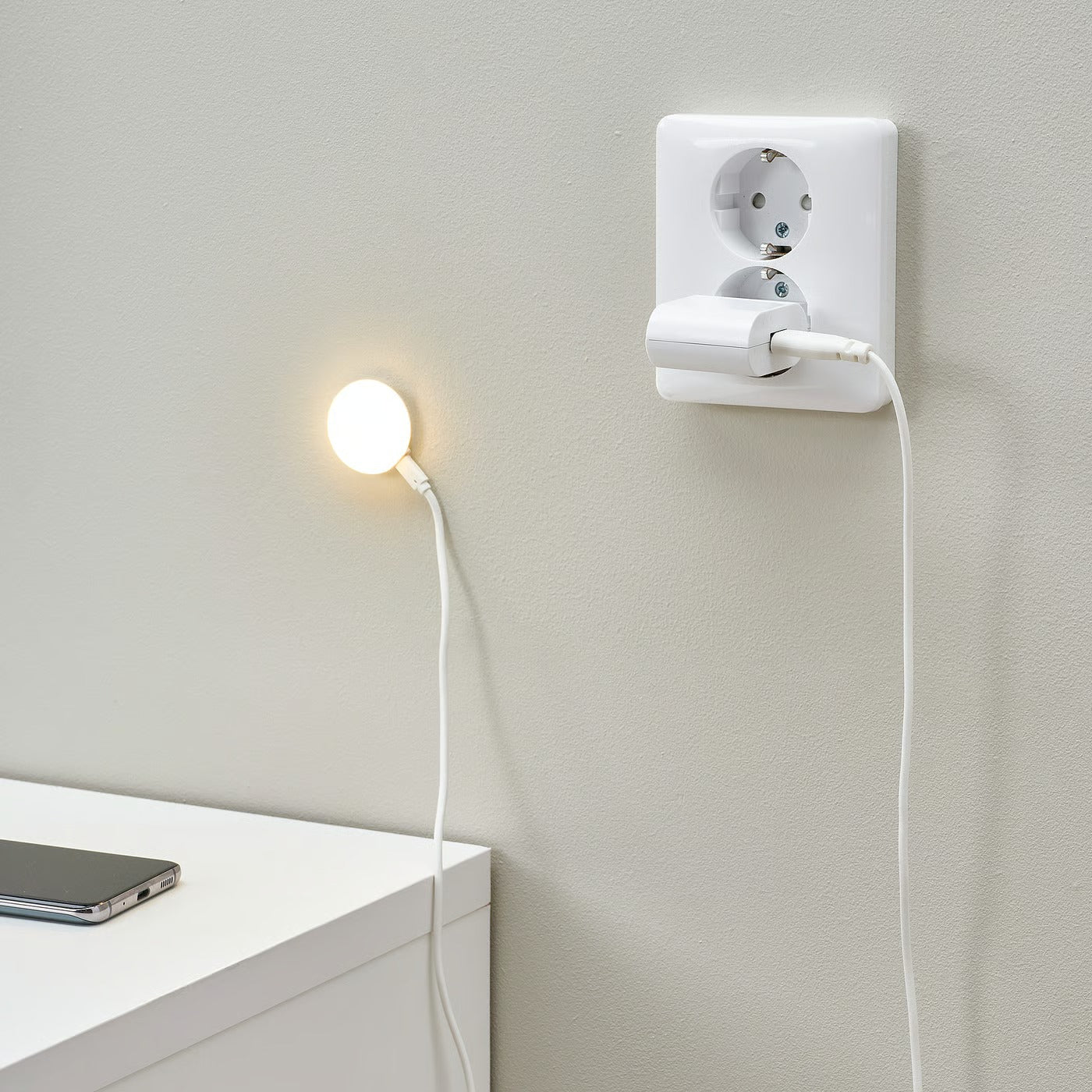IKEA KAPPLAKE USB-Powered LED Spotlight with Sticky Gel Pad – White