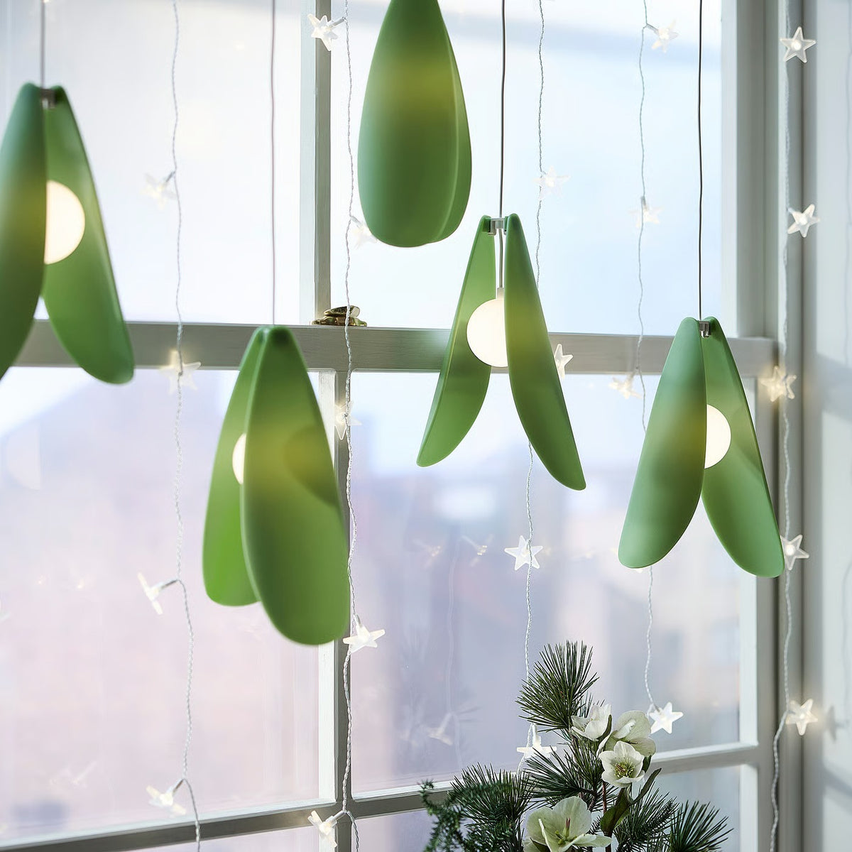 IKEA STRÅLA LED Decorative Hanging Light, Mistletoe Green, 27 cm, Warm White Holiday Lighting