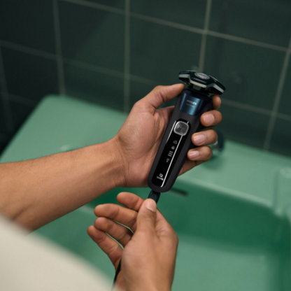 Philips Series 5000 Wet & Dry Electric Shaver (S5889/60) with Quick Clean Pod
