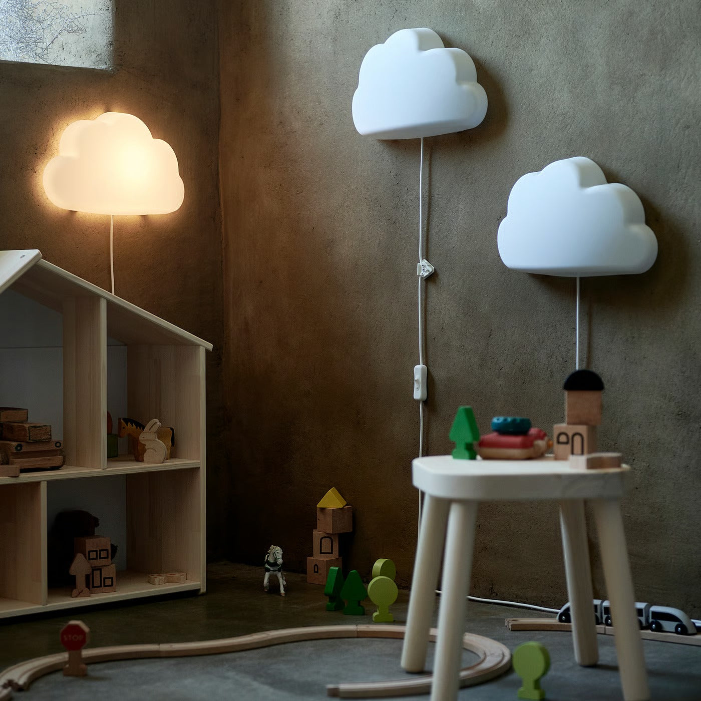 IKEA UPPLYST Cloud-Shaped LED Wall Lamp for Kids – White