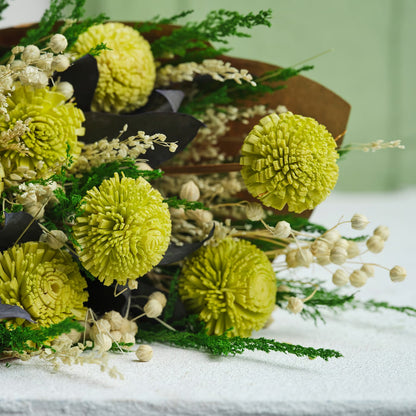 IKEA MÄVINN Mixed Dried Flower Bouquet, Green &amp; White, 40 cm (15¾ Inch), Natural Decorative Floral Arrangement, Dried Botanical Stems for Living Room, Bedroom, Dining Table &amp; Home Décor