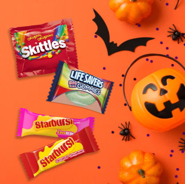 Skittles, Starburst & Life Savers Assorted Halloween Candy Variety Pack, 155 Individually Wrapped Treats, 1.71 kg