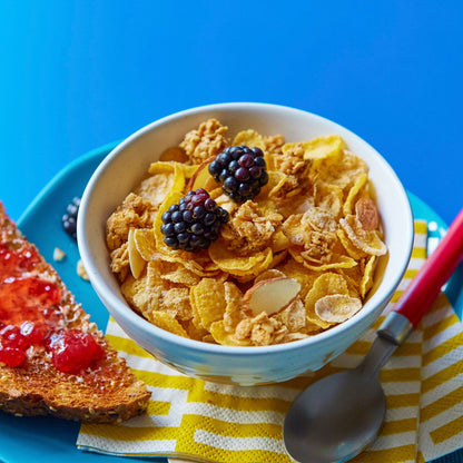 Post Honey Bunches of Oats with Almonds Breakfast Cereal, 1.4 kg (3.09 lb), Crunchy Multigrain Cereal with Crispy Flakes, Oat Clusters, Sliced Almonds & Honey, Family Size Ready-to-Eat Cereal for Breakfast & Snacking
