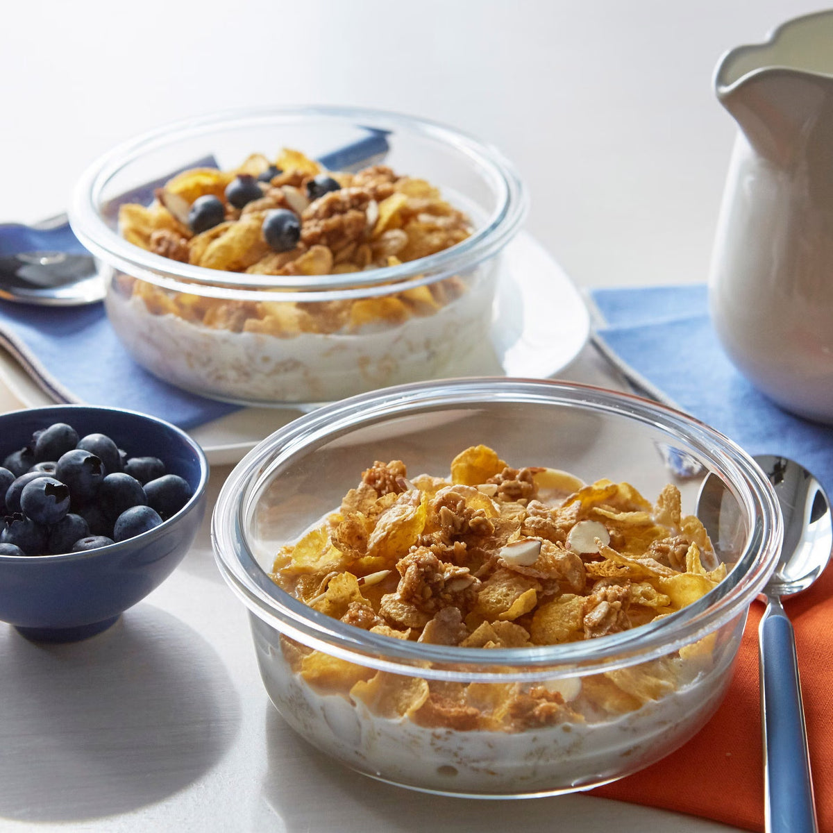 Post Honey Bunches of Oats with Almonds Breakfast Cereal, 1.4 kg (3.09 lb), Crunchy Multigrain Cereal with Crispy Flakes, Oat Clusters, Sliced Almonds & Honey, Family Size Ready-to-Eat Cereal for Breakfast & Snacking