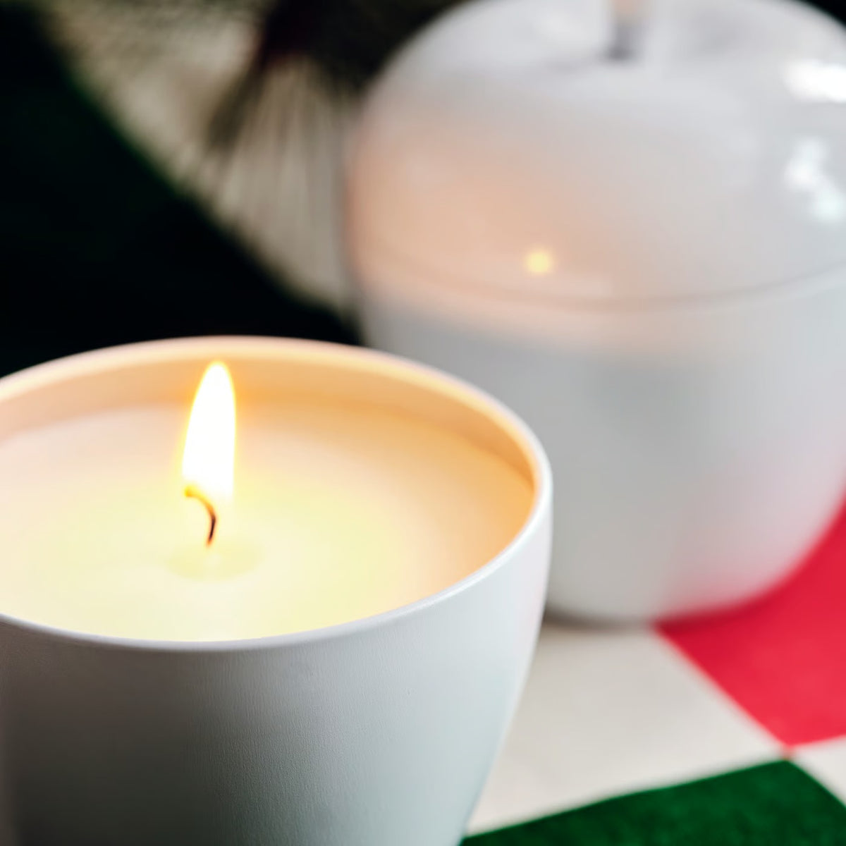 IKEA VINTERFINT Apple-Shaped Vanilla Scented Candle with Lid, White, 24-Hour Burning Time, 8 cm (3 ¼ ") Diameter, Decorative Candle in Reusable Container for Christmas, Holiday Home Décor, Dining Tables & Gifts