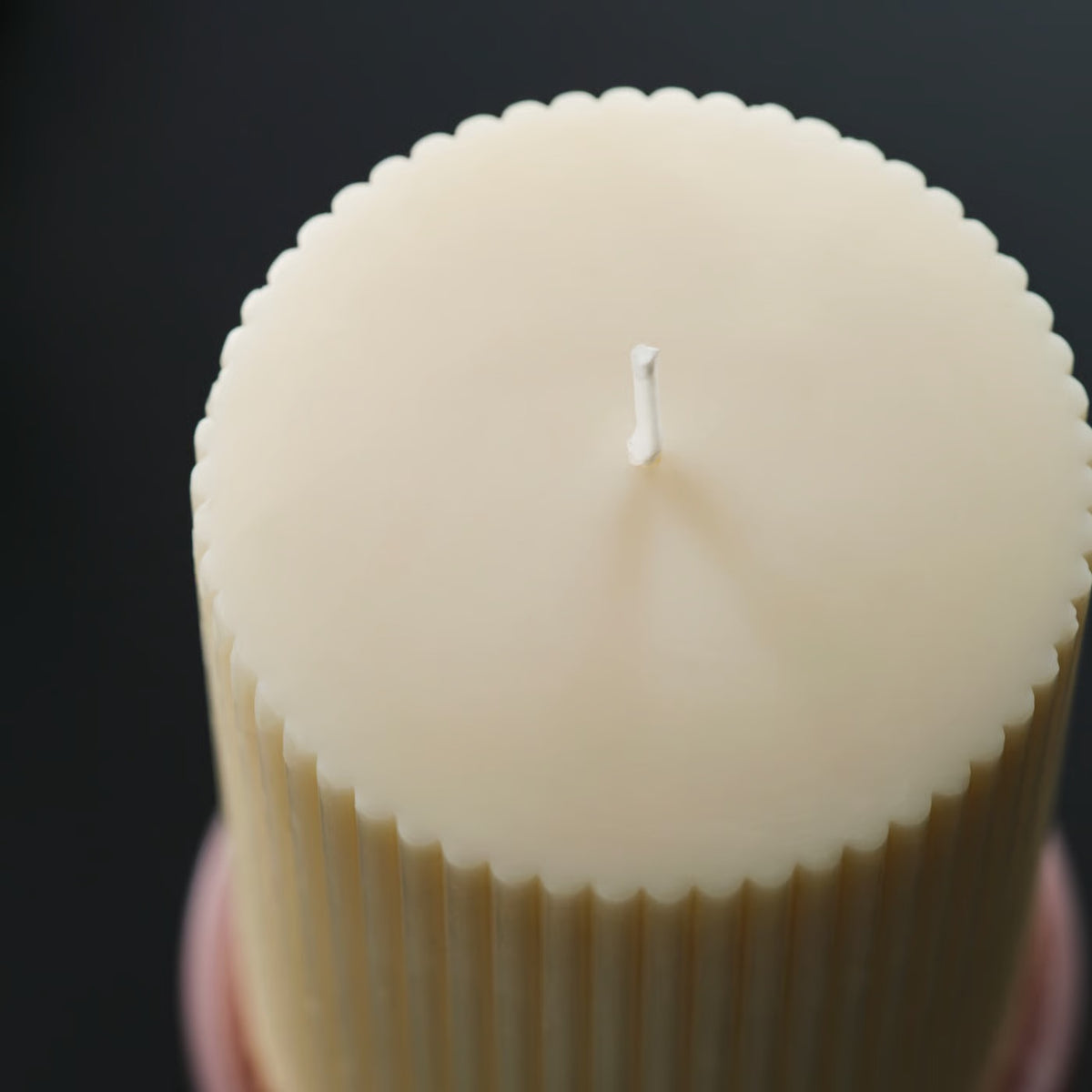 IKEA SNÖSISKA Unscented Pillar Candles, 2 Pack, Off-White, 10 cm (4") Height, 7 cm (2¾") Diameter, 30-Hour Burning Time Each, Decorative Ribbed Candles for Living Room, Dining Tables, Christmas, Weddings & Modern Home Décor