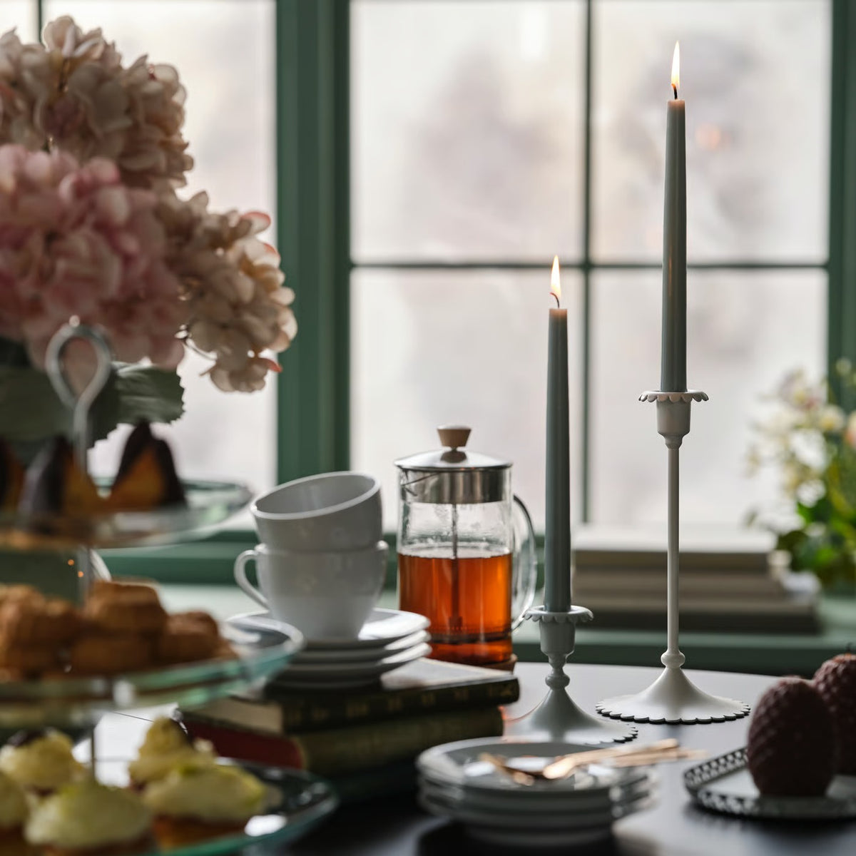 IKEA KLOKHET Unscented Taper Candles, 4 Pack, Dark Gray-Green, 25 cm (9 ¾ ") Height, 5.5-Hour Burning Time, Stearin Wax Dinner Candles for Dining Tables, Weddings, Parties, Candle Holders & Modern Home Décor