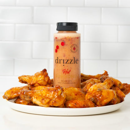 Drizzle Hot Raw Honey, 4-Pack × 330 g (1.32 kg Total), Canadian Chili-Infused Honey, Sweet & Spicy Natural Honey Sauce, 1800 Scoville Heat, Perfect for Pizza, Chicken Wings, BBQ, Cheese, Marinades & Glazes
