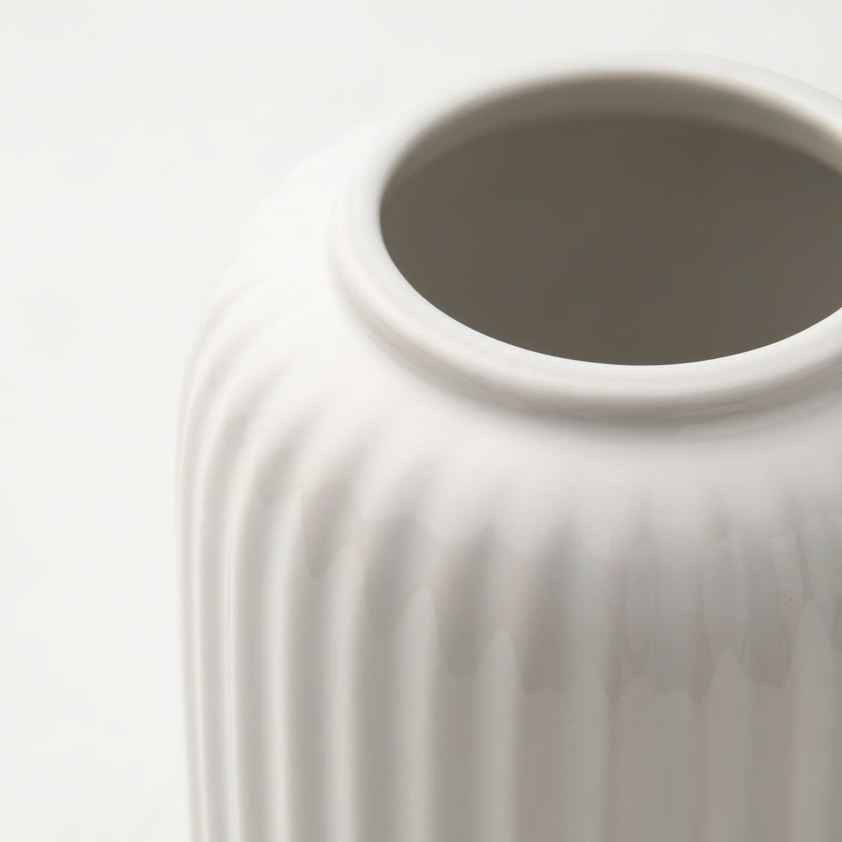 (2 Pack) IKEA STILREN White Ceramic Flower Vase, Modern Decorative Vase for Fresh & Artificial Flowers, Minimalist Tabletop Centrepiece for Living Room, Bedroom, Dining Table & Home Décor (Copy)