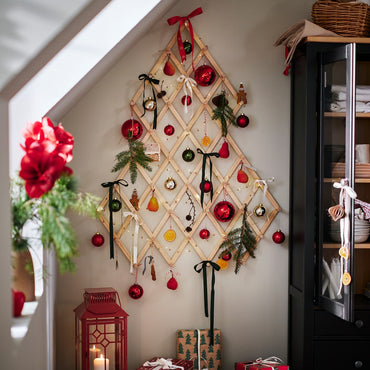 IKEA VINTERFINT Wooden Christmas Tree Wall Decoration, Natural Pine Wood, Adjustable & Foldable Wall-Mounted Xmas Tree, Space-Saving Holiday Ornament Display for Living Room, Bedroom & Home Décor